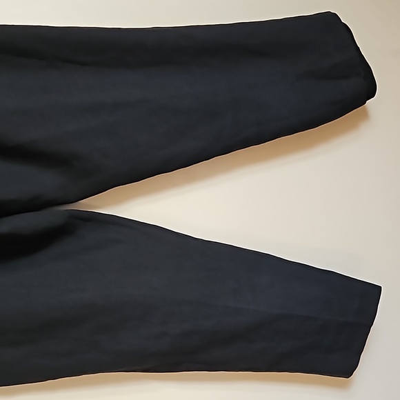 Laura Ashley Black 100% Linen Trousers Tapered Pleated Pants Size 12 - Picture 4 of 17